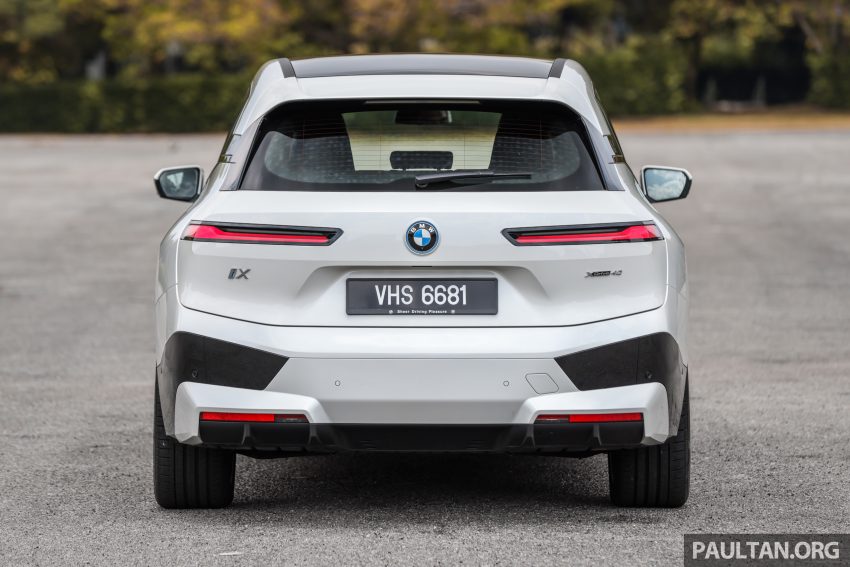 对比实拍: BMW iX3 M Sport Impressive 与 iX xDrive40 Sport, 两款 BMW 当家纯电SUV的差异, 价格33.4与41.5万 185471