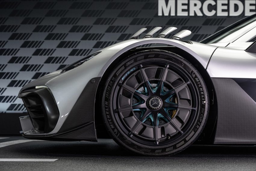 Mercedes-AMG One 首发, 大量采用F1技术的油电超跑 183116