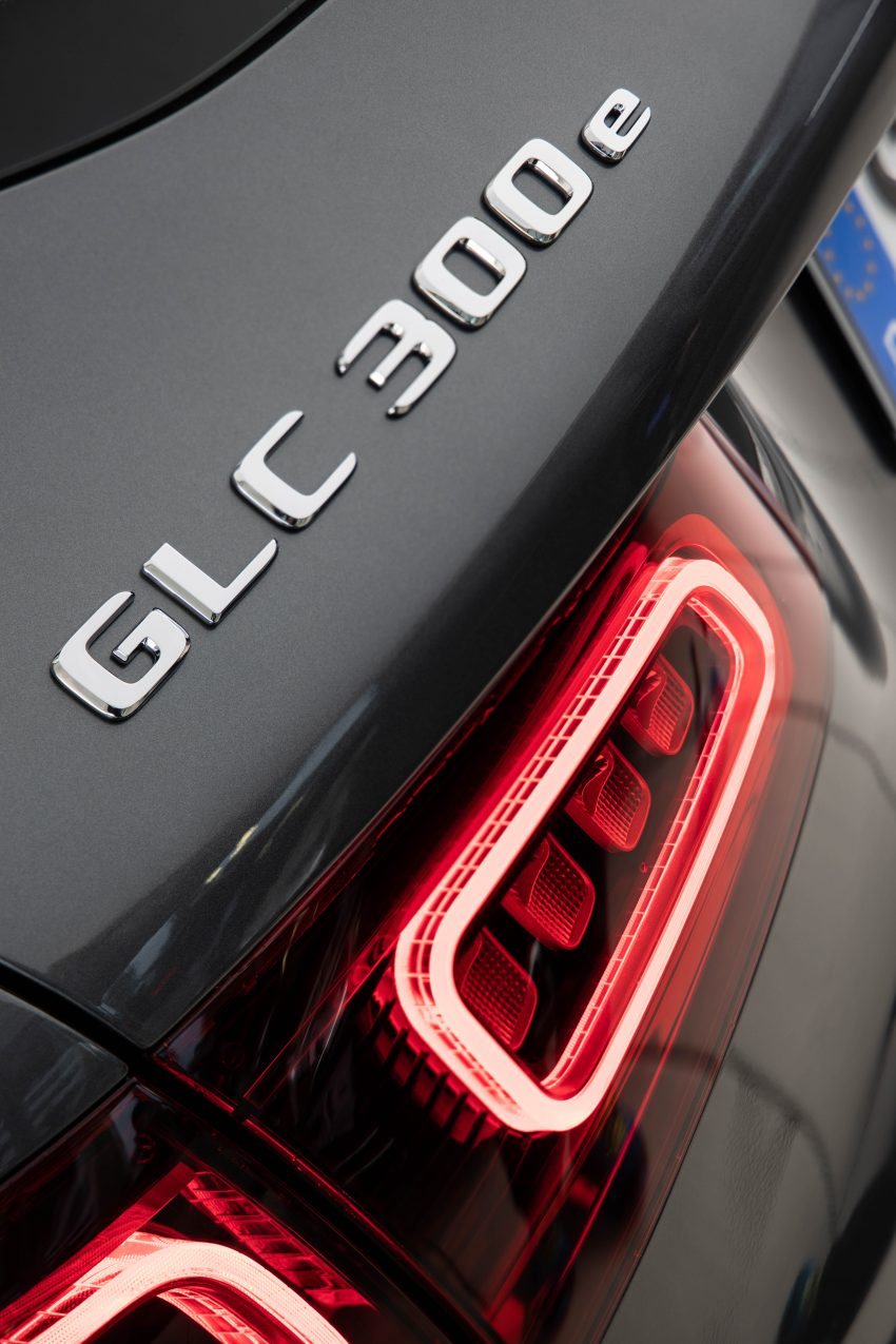 原厂网上预告, Mercedes-Benz GLC 300e PHEV 将来马? 184409