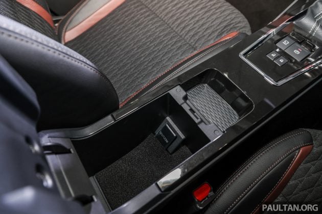 2022 Toyota Veloz vs Perodua Alza 差异对比照片逐个看