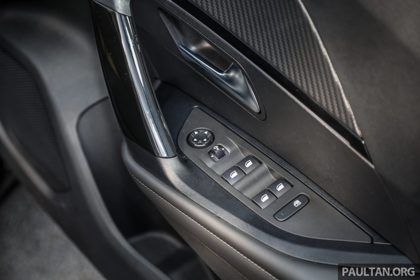 新车试驾: 2022 Peugeot 2008, 操控满分的都会型SUV 189349