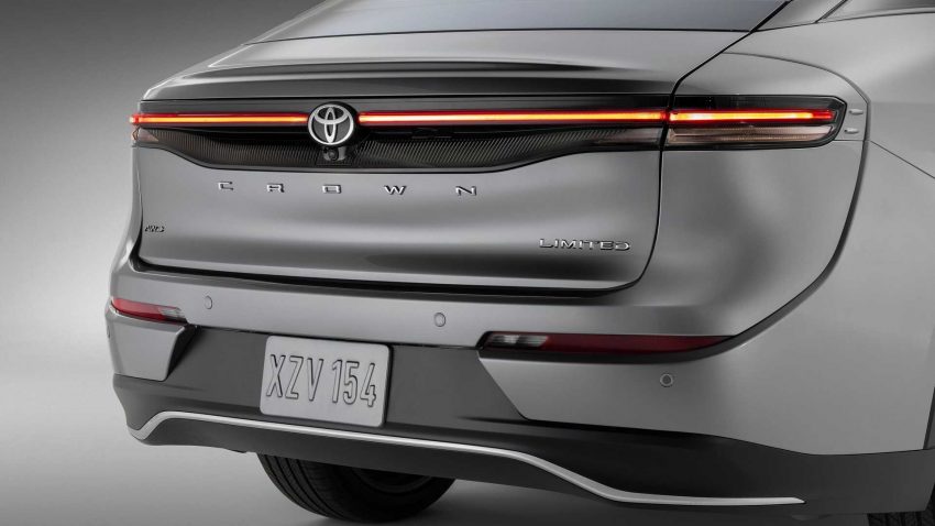 阔别多年回归！第十六代 Toyota Crown 跨界版全球首发！Sedan、SUV 等概念车齐登场；Crown 重新定位成子品牌 187917