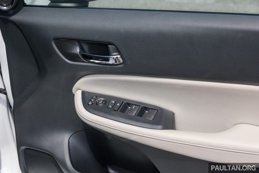 新车对比图集: Honda City 1.5 V vs City Hatchback 1.5 RS e:HEV, 传统四门对比五门掀背, Hybrid对比传统引擎 190294