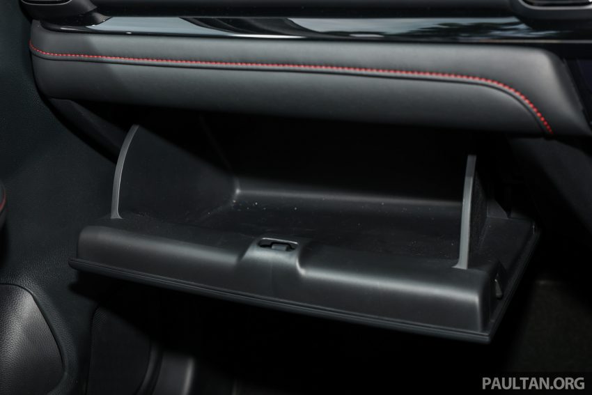 新车对比图集: Honda City 1.5 V vs City Hatchback 1.5 RS e:HEV, 传统四门对比五门掀背, Hybrid对比传统引擎 190177