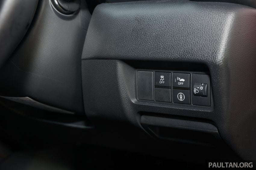 新车对比图集: Honda City 1.5 V vs City Hatchback 1.5 RS e:HEV, 传统四门对比五门掀背, Hybrid对比传统引擎 190181