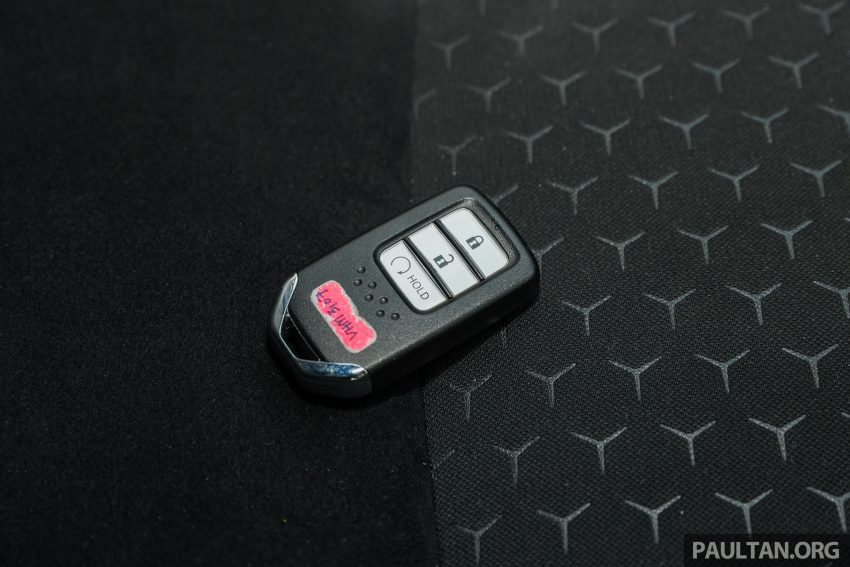 新车对比图集: Honda City 1.5 V vs City Hatchback 1.5 RS e:HEV, 传统四门对比五门掀背, Hybrid对比传统引擎 190203