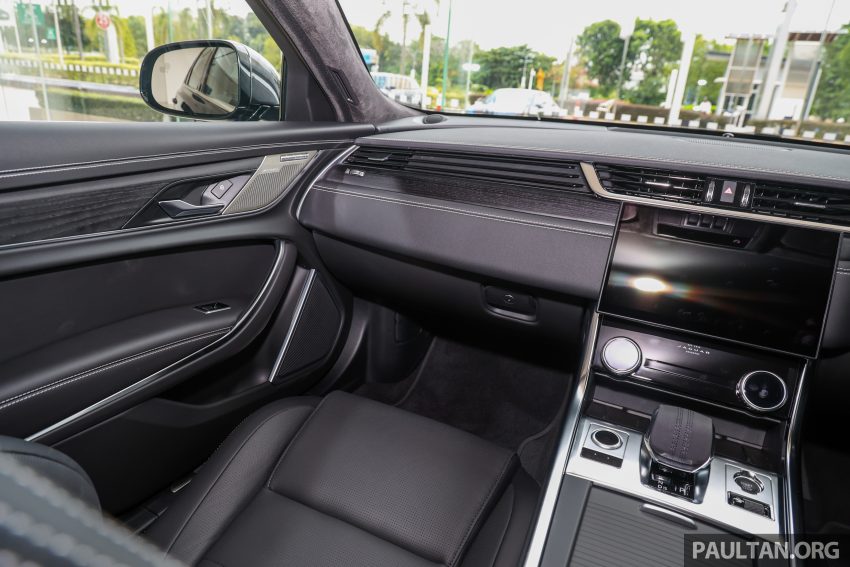 2022 Jaguar XF 小改款新车实拍, 单一等级本地售价49.9万 190408