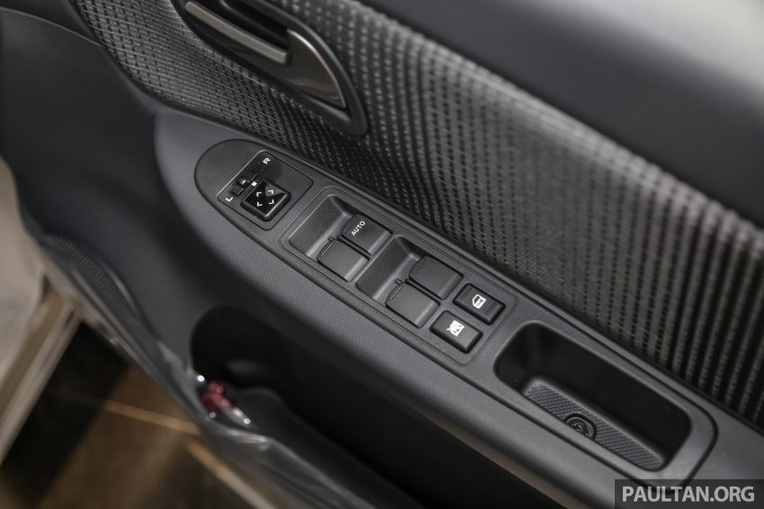 新车实拍: 2023 Proton Exora 小升级版, 两个等级6.3万起 192172