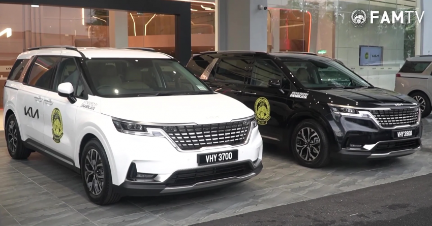 Dinamikjaya Motors 与马足协合作, 赞助3辆 Kia Carnival 192624