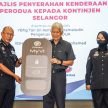 国民小钢炮变身警车！Perodua 移交5辆 Myvi 予雪州警方