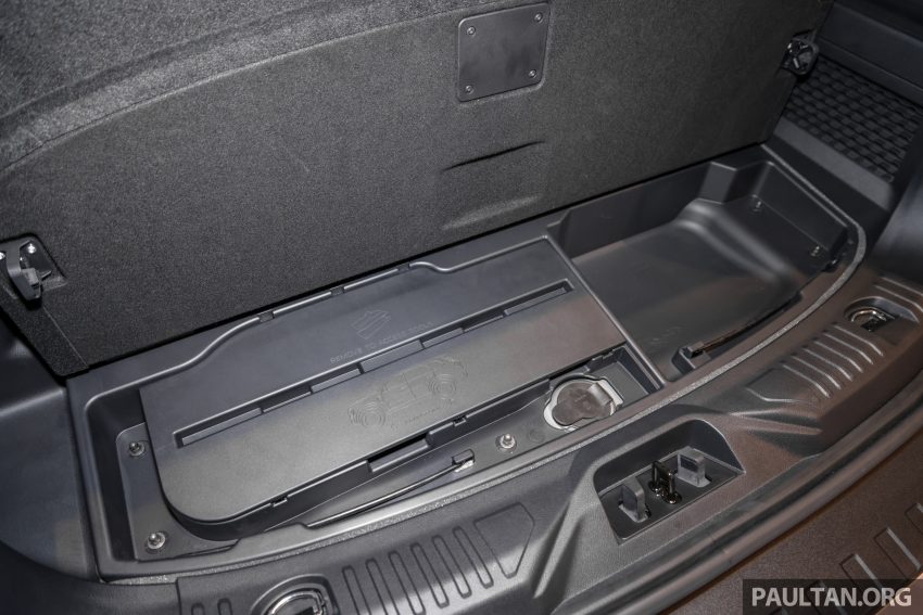 全新三代 Ford Everest 本地发布！三个等级，RM264k起 195624