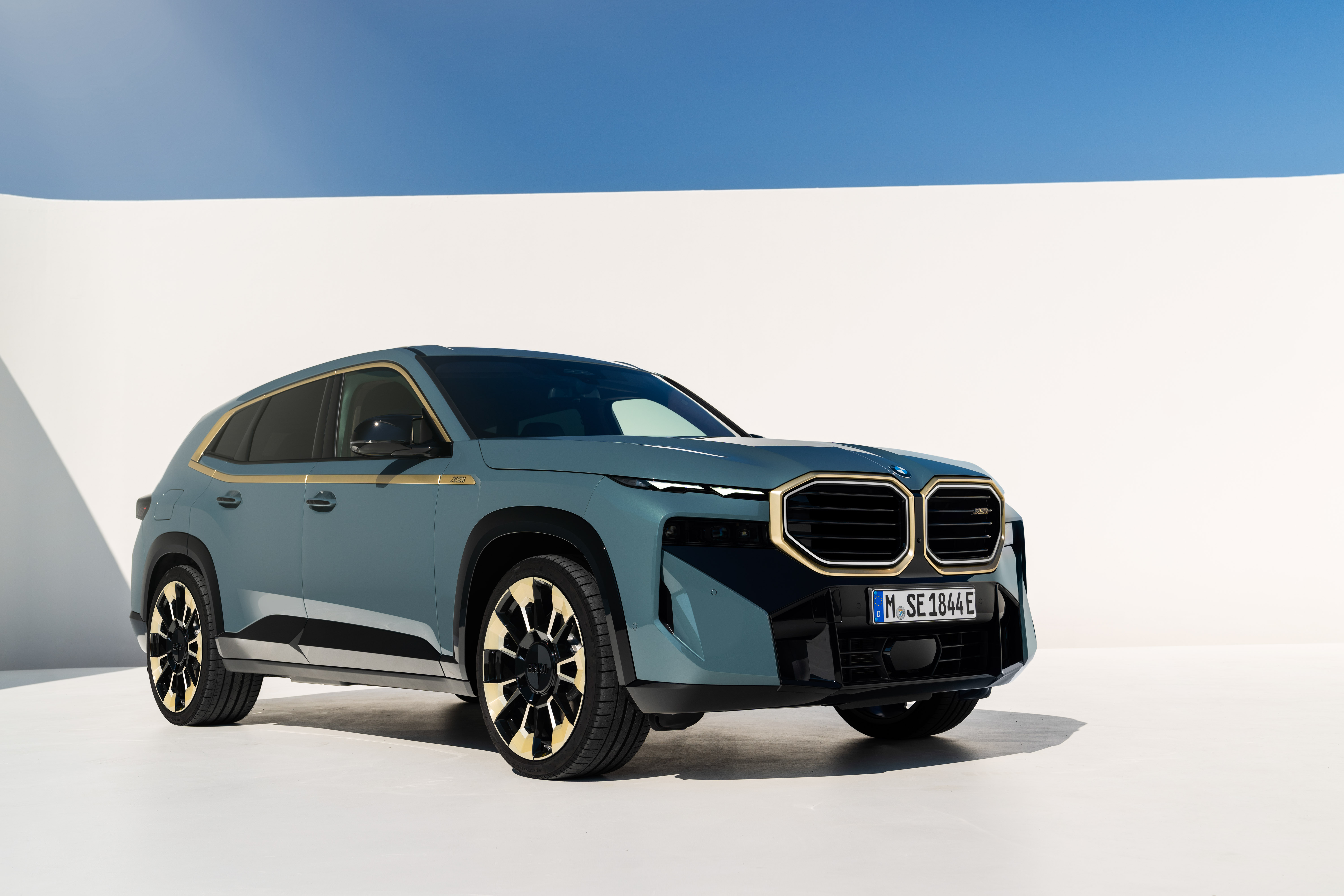 宝马M部门第一款插混车型！G09 BMW XM SUV 官图发布 2023 BMW XM debut77 Paul Tan 汽车资讯网