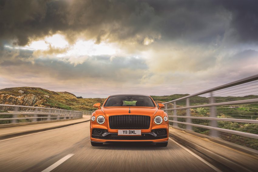 Bentley Flying Spur Speed 首发亮相, 6.0L W12双涡轮引擎, 系列中性能最强的车型, 3.8秒破百, 极速达333km/h! 193551