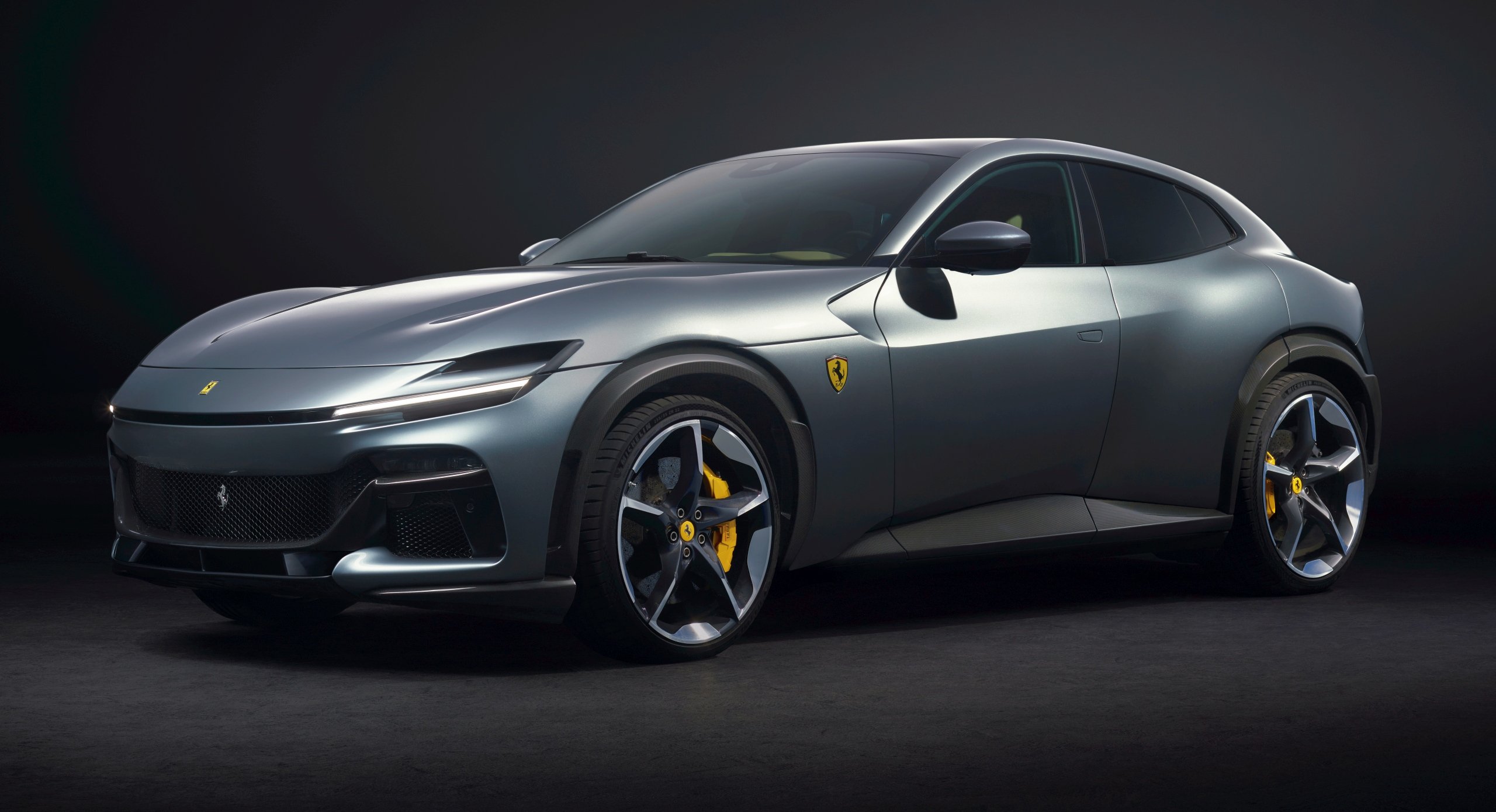 等两年才可交付！Ferrari Purosangue 供不应求暂停接单