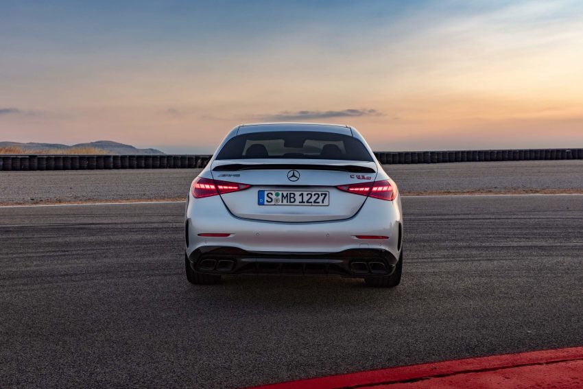 2023 Mercedes-AMG C 63 S E Performance 全球首发, 告别大排量V8引擎, 改搭2.0L四缸引擎PHEV系统, 更强更快 195057