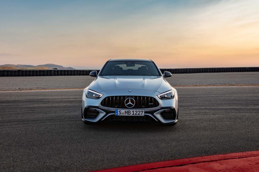 2023 Mercedes-AMG C 63 S E Performance 全球首发, 告别大排量V8引擎, 改搭2.0L四缸引擎PHEV系统, 更强更快 195058