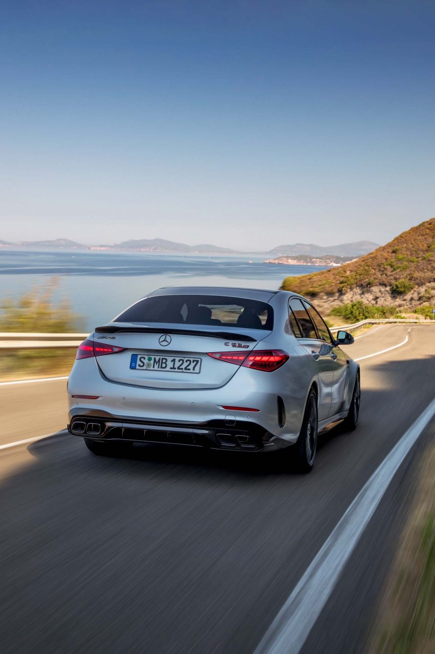 2023 Mercedes-AMG C 63 S E Performance 全球首发, 告别大排量V8引擎, 改搭2.0L四缸引擎PHEV系统, 更强更快 195075