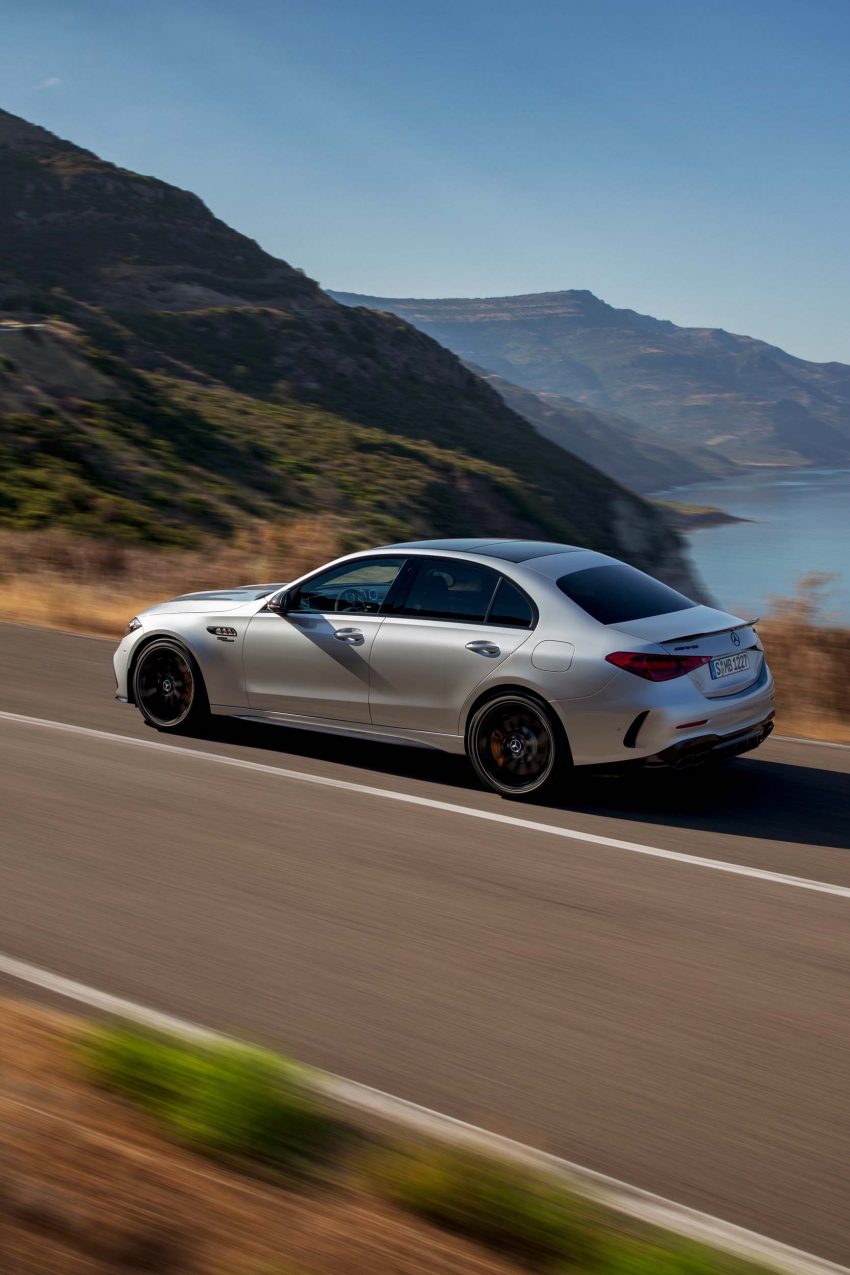 2023 Mercedes-AMG C 63 S E Performance 全球首发, 告别大排量V8引擎, 改搭2.0L四缸引擎PHEV系统, 更强更快 195076