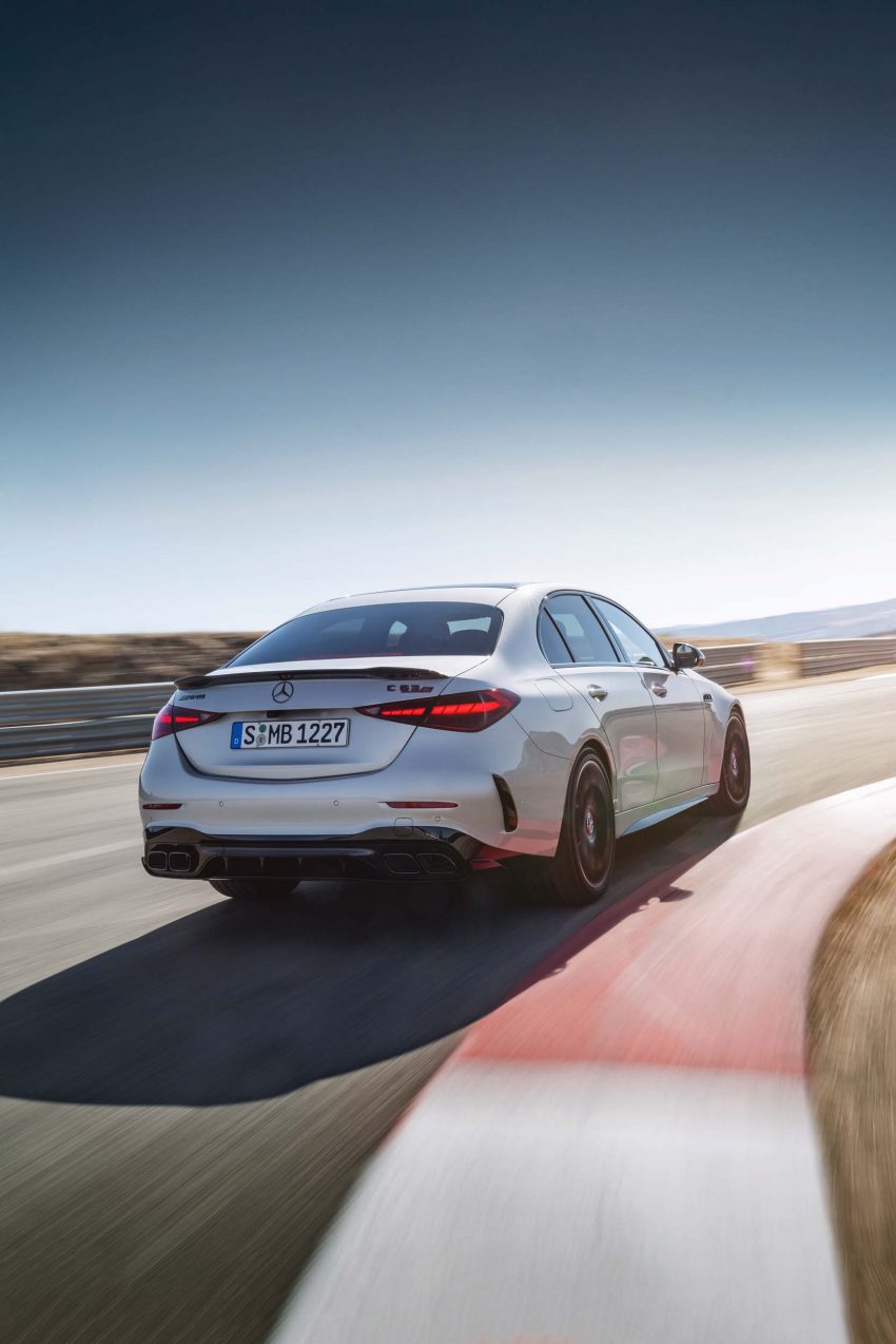 2023 Mercedes-AMG C 63 S E Performance 全球首发, 告别大排量V8引擎, 改搭2.0L四缸引擎PHEV系统, 更强更快 195077