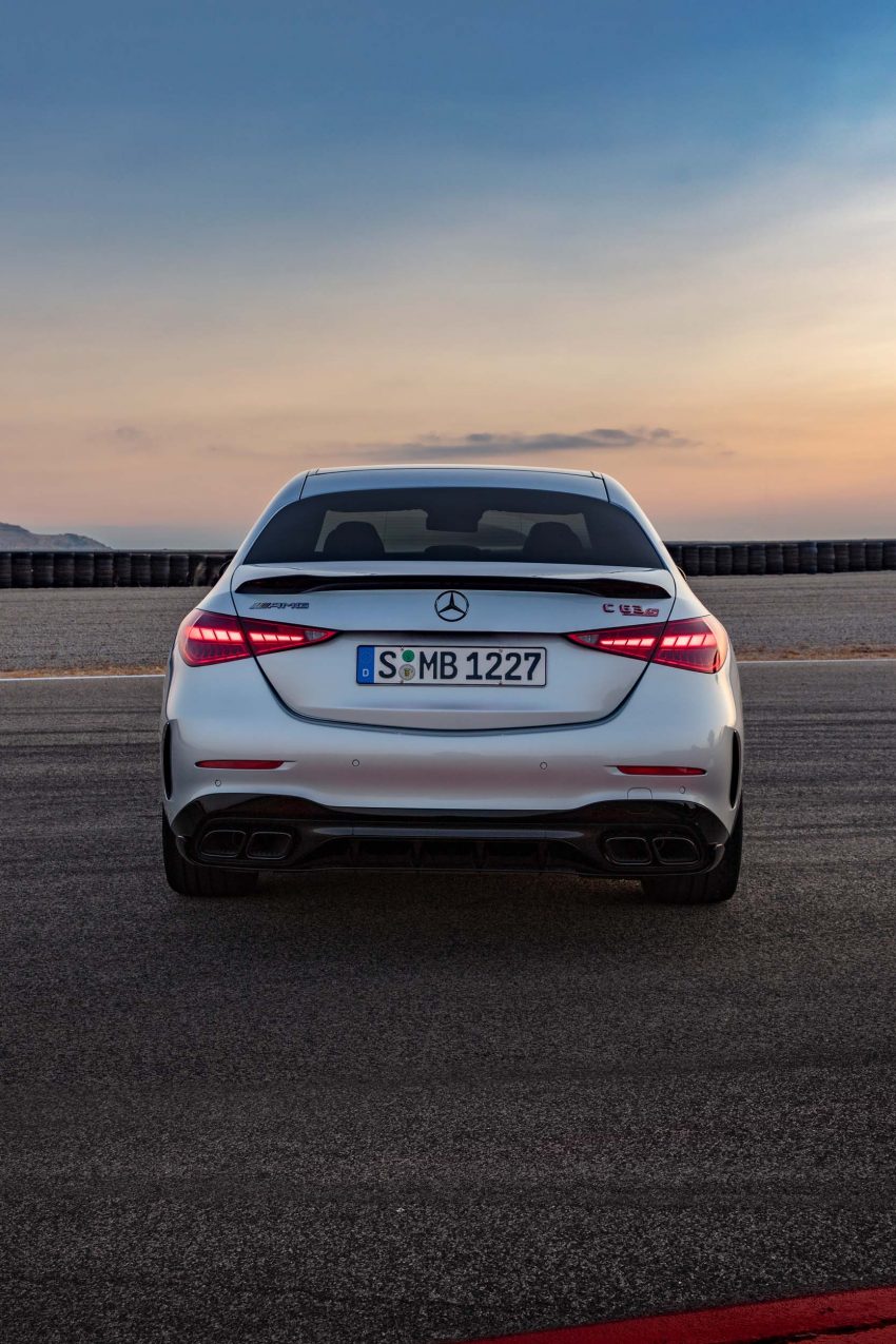 2023 Mercedes-AMG C 63 S E Performance 全球首发, 告别大排量V8引擎, 改搭2.0L四缸引擎PHEV系统, 更强更快 195080