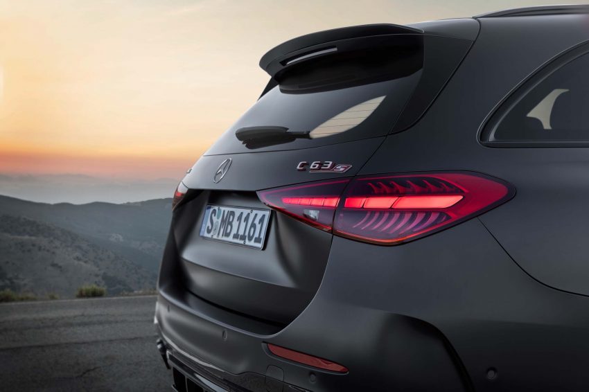 2023 Mercedes-AMG C 63 S E Performance 全球首发, 告别大排量V8引擎, 改搭2.0L四缸引擎PHEV系统, 更强更快 195101