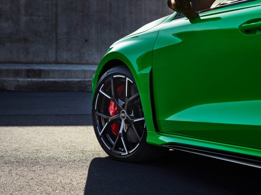 Audi RS3 Sedan 本地开放新车预订, 2.5L五缸涡轮增压引擎, 400匹马力500Nm扭力, 3.8秒破百, 预估价介于65到75万 197406