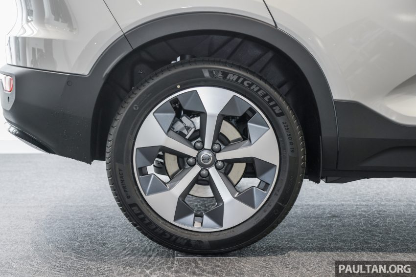 2023年式小更新版 Volvo XC40 登陆本地市场, 分为B5 Mild Hybrid与T5 PHEV两种版本, 价格皆小涨同为26.9万 199719