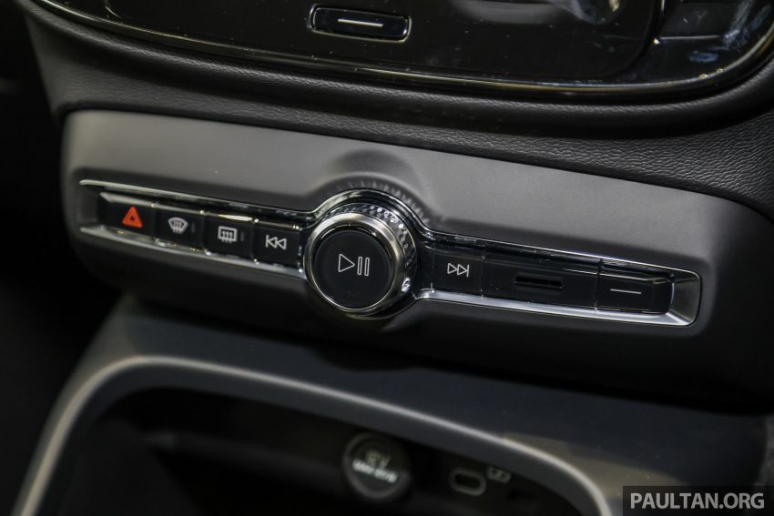 2023年式小更新版 Volvo XC40 登陆本地市场, 分为B5 Mild Hybrid与T5 PHEV两种版本, 价格皆小涨同为26.9万 199738