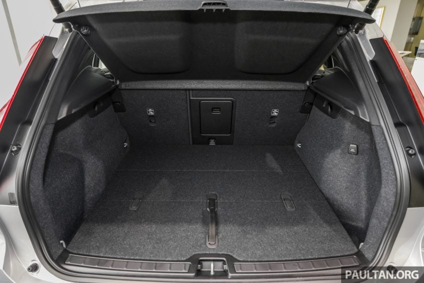 2023年式小更新版 Volvo XC40 登陆本地市场, 分为B5 Mild Hybrid与T5 PHEV两种版本, 价格皆小涨同为26.9万 199765