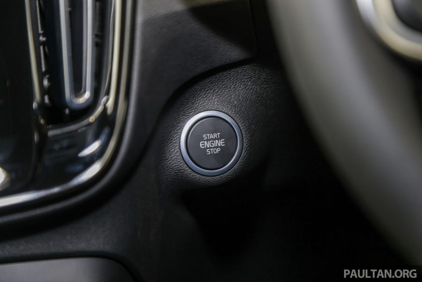 2023年式小更新版 Volvo XC40 登陆本地市场, 分为B5 Mild Hybrid与T5 PHEV两种版本, 价格皆小涨同为26.9万 199737