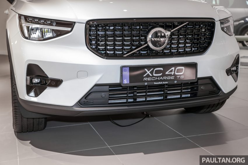 2023年式小更新版 Volvo XC40 登陆本地市场, 分为B5 Mild Hybrid与T5 PHEV两种版本, 价格皆小涨同为26.9万 199780