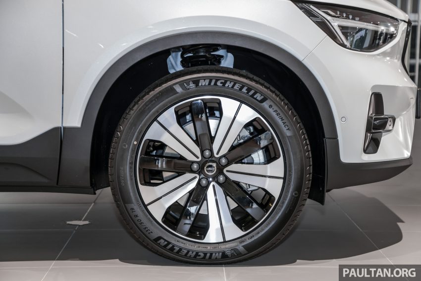2023年式小更新版 Volvo XC40 登陆本地市场, 分为B5 Mild Hybrid与T5 PHEV两种版本, 价格皆小涨同为26.9万 199781