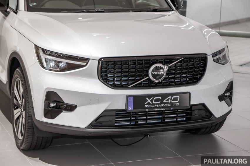 2023年式小更新版 Volvo XC40 登陆本地市场, 分为B5 Mild Hybrid与T5 PHEV两种版本, 价格皆小涨同为26.9万 199775