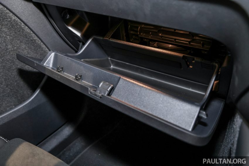 2023年式小更新版 Volvo XC40 登陆本地市场, 分为B5 Mild Hybrid与T5 PHEV两种版本, 价格皆小涨同为26.9万 199816