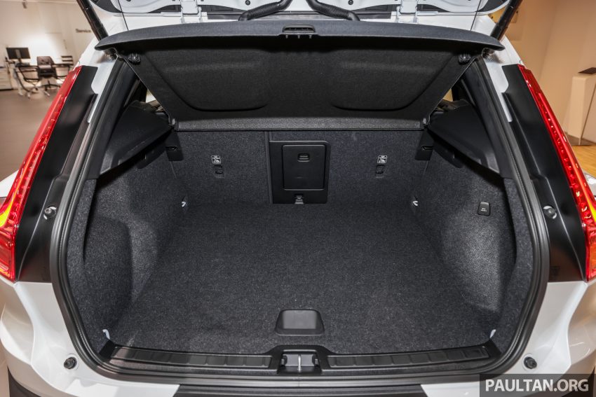 2023年式小更新版 Volvo XC40 登陆本地市场, 分为B5 Mild Hybrid与T5 PHEV两种版本, 价格皆小涨同为26.9万 199837