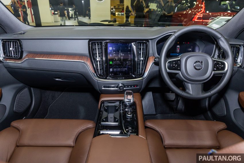 2023 Volvo V60 Recharge T8 Ultimate 亮相 ACE 2022 200534