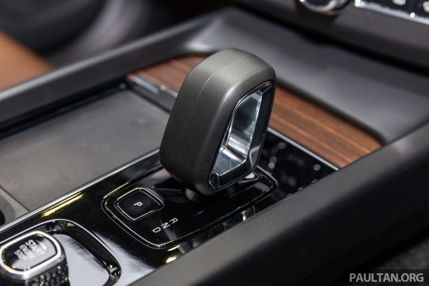 2023年式 Volvo XC60 更新版现身 ACE 2022, 从32.1万起 200500