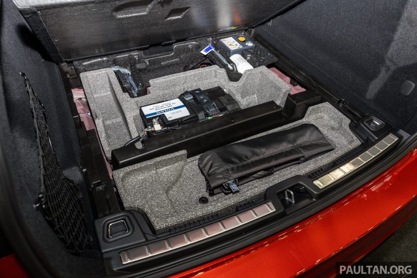 2023年式 Volvo XC60 更新版现身 ACE 2022, 从32.1万起 200472