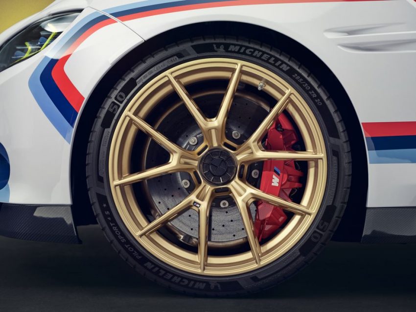 全球限量50台！搭最强直六引擎，BMW 3.0 CSL 官图发布 202623