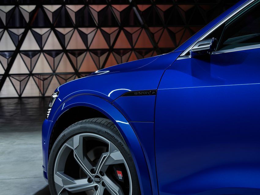 2023 Audi Q8 e-tron 发布, 纯电SUV从 e-tron 正式更名 201406