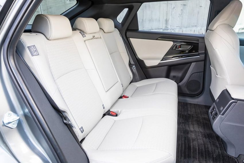 Toyota bZ4X EV SUV 登陆泰国市场, 单个等级要价23.5万 201651