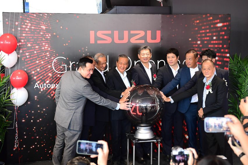 Isuzu 吉隆坡增江区全新3S中心开幕, 采最新装横服务标准 200001