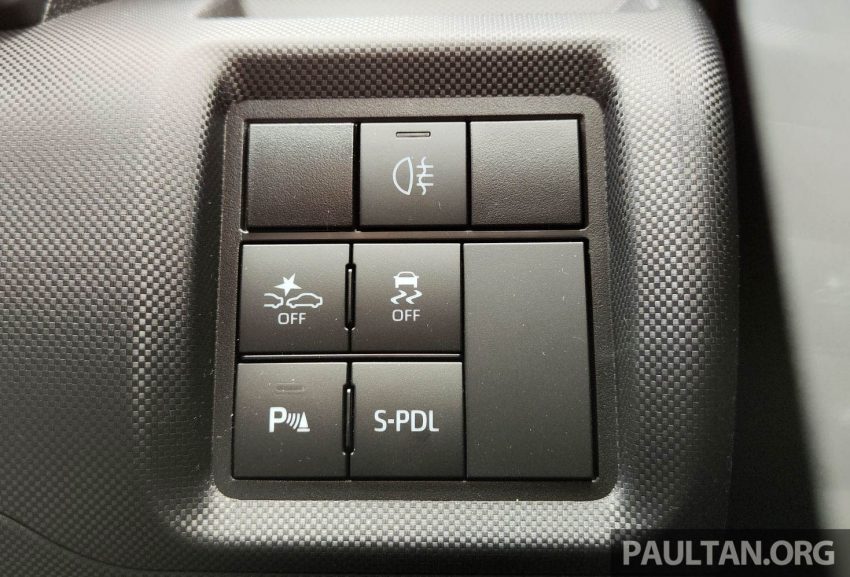 Perodua Ativa Hybrid 用户评测, 从用户角度评论这款油电SUV的实际驾驭表现, 配备, 油耗和使用心得, 以及租赁配套 201990