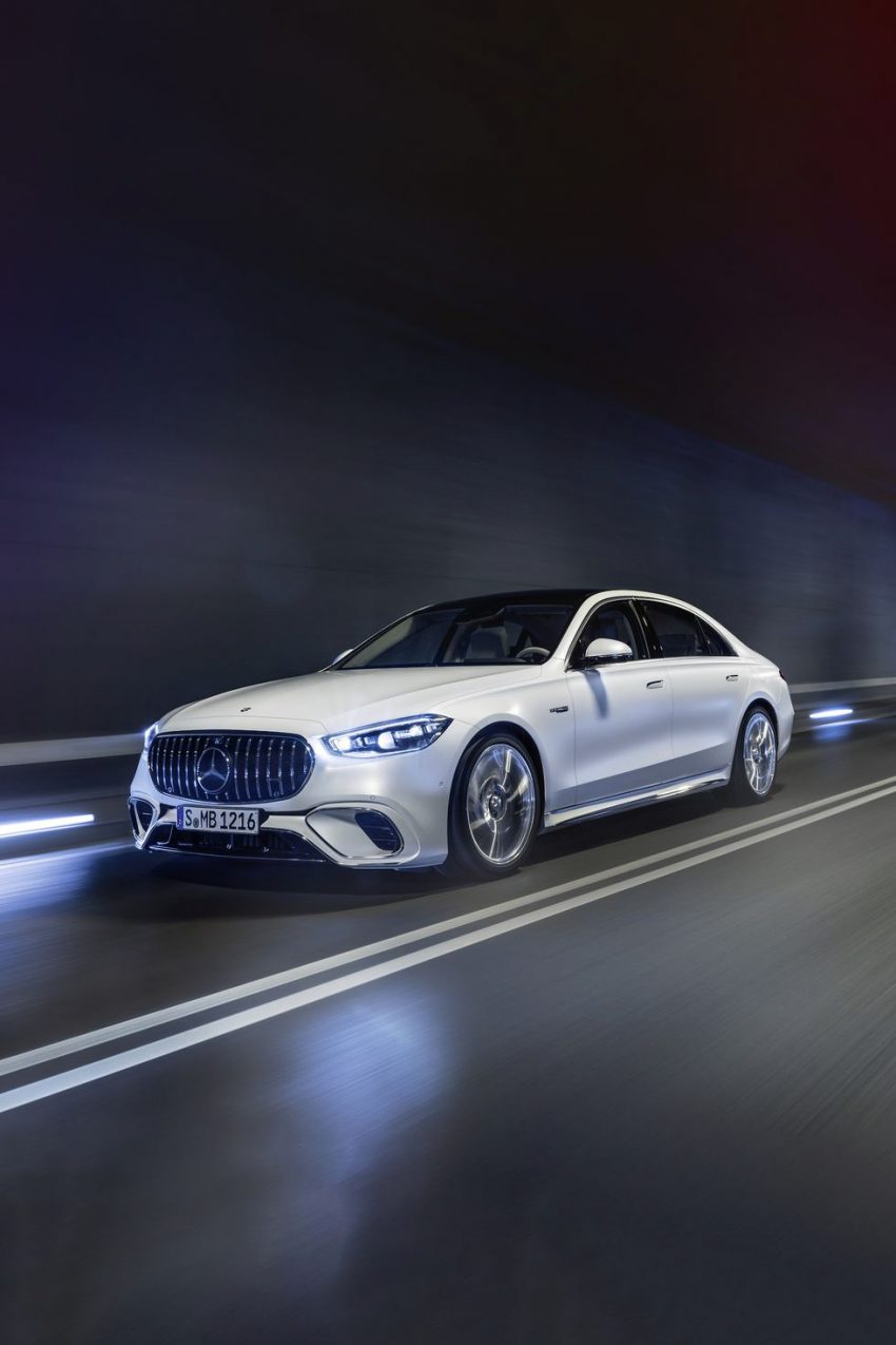 2023 Mercedes-AMG S 63 E Performance 全球首发, PHEV四门旗舰性能跑房, 4.0L V8引擎+马达, 3.3秒破百 203230
