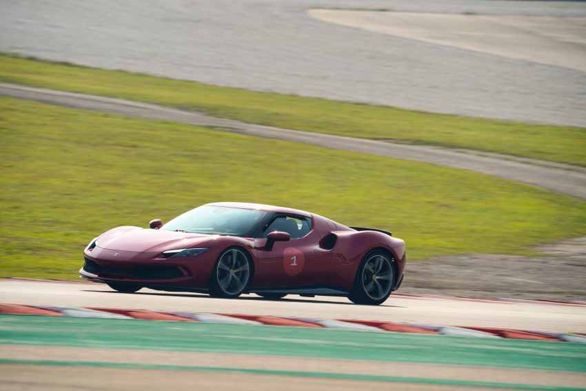 Ferrari 296 GTB 雪邦赛道体验日, 2.9秒破百的V6油电超跑 203443
