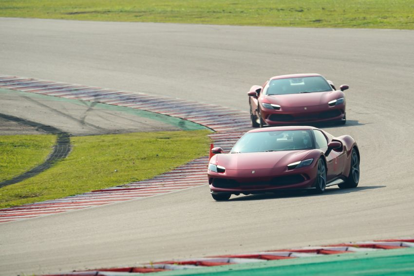 Ferrari 296 GTB 雪邦赛道体验日, 2.9秒破百的V6油电超跑 203444