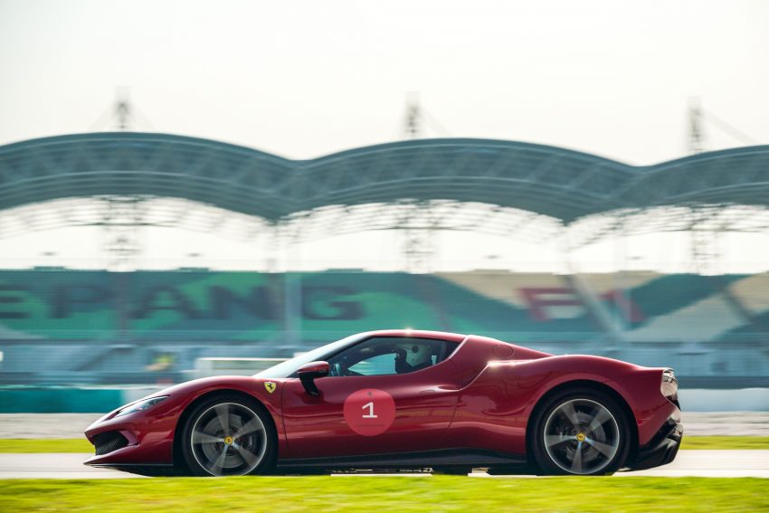 Ferrari 296 GTB 雪邦赛道体验日, 2.9秒破百的V6油电超跑 203446