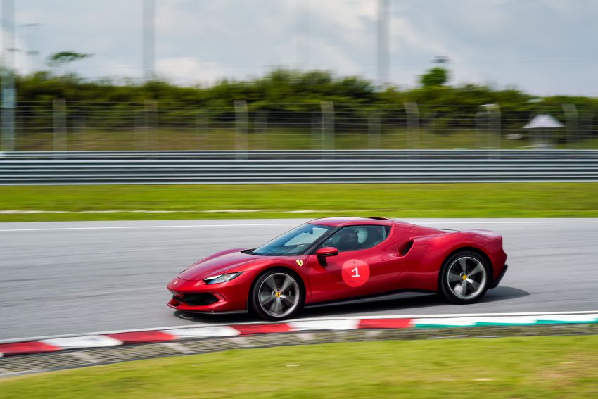 Ferrari 296 GTB 雪邦赛道体验日, 2.9秒破百的V6油电超跑 203462
