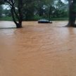 午后豪雨！柔佛州多区传水灾警报，数个主要路段开始积水