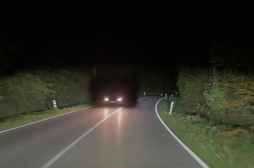 采用高清分辨率技术！Porsche 发表 HD matrix LED 头灯 204158